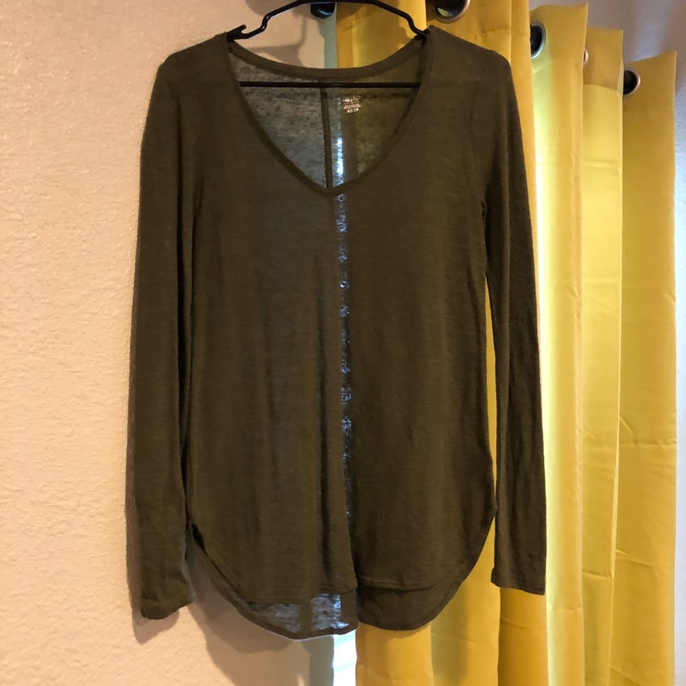 Olive thin long sleeve
